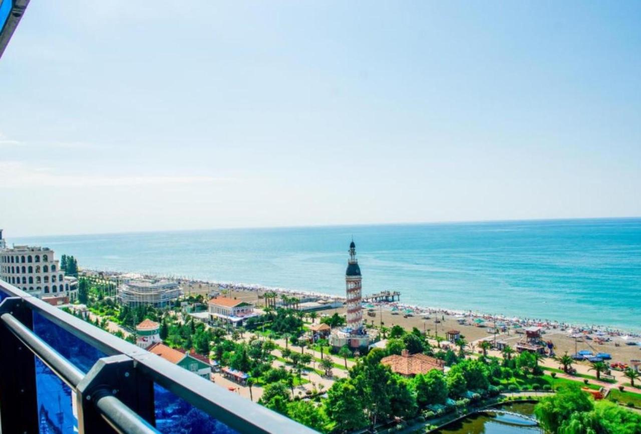 Black Sea Aparthotel Orbi City Батуми Экстерьер фото