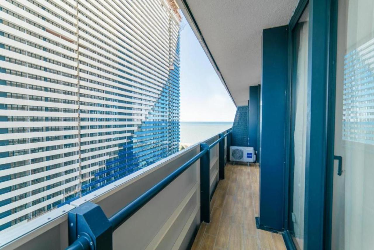 Black Sea Aparthotel Orbi City Батуми Экстерьер фото